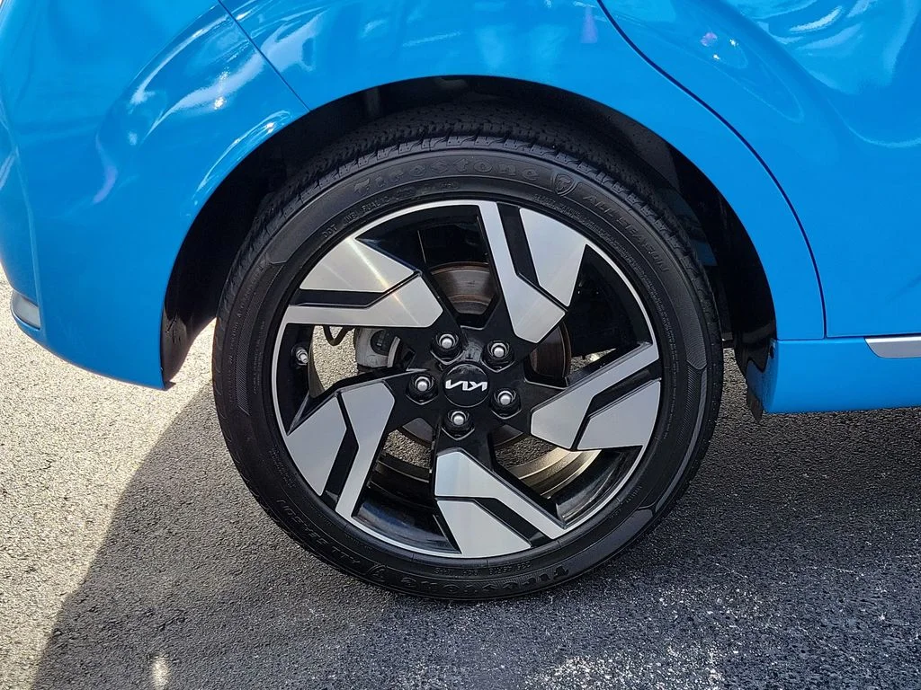 Used 2023 Blue Kia GT-Line image 5