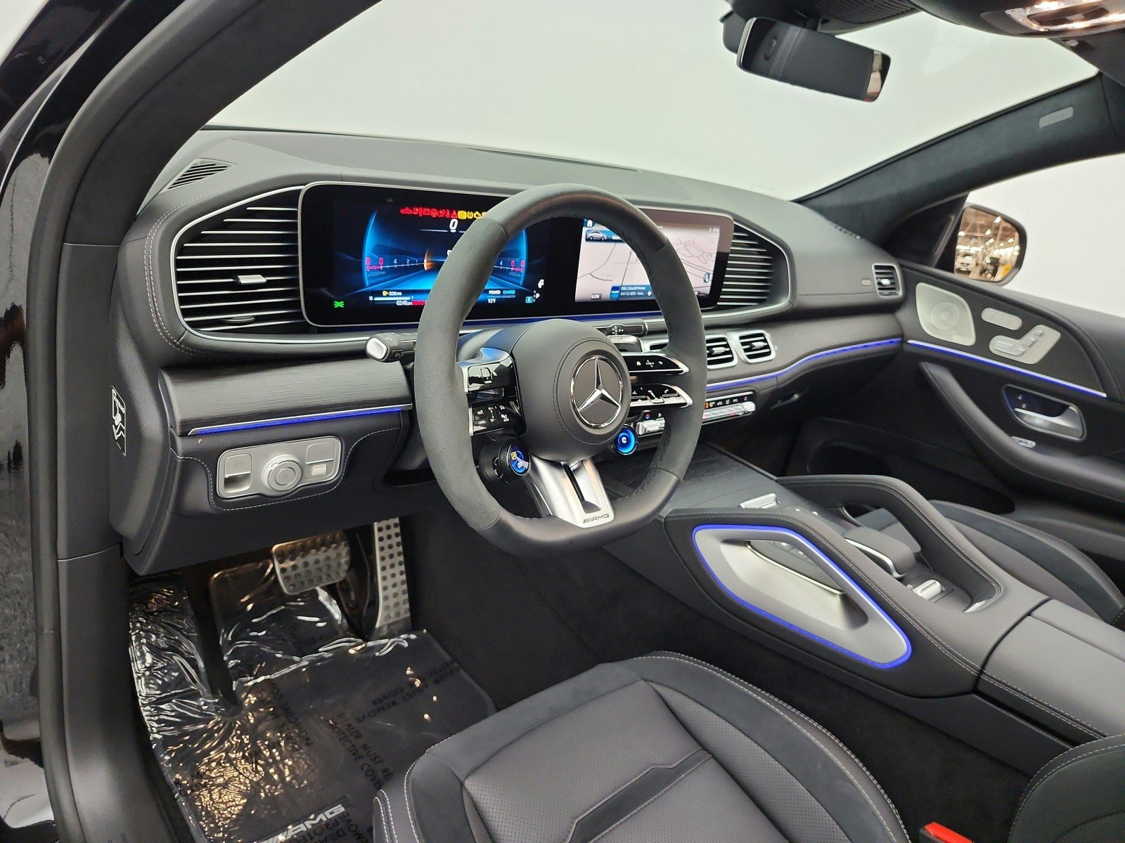 Certified Used 2026 Obsidian Black Metallic Mercedes-Benz AMG® GLE 53 4MATIC+ Coupe image 16