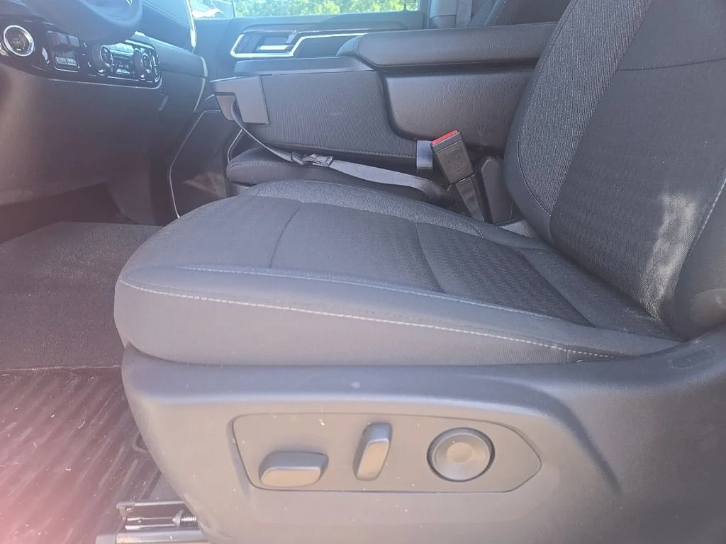 Used 2026 White Chevrolet RST image 5