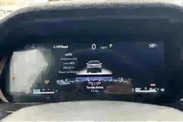 New 2025 Bright White Clear-Coat Exterior Paint Jeep Limited image 26