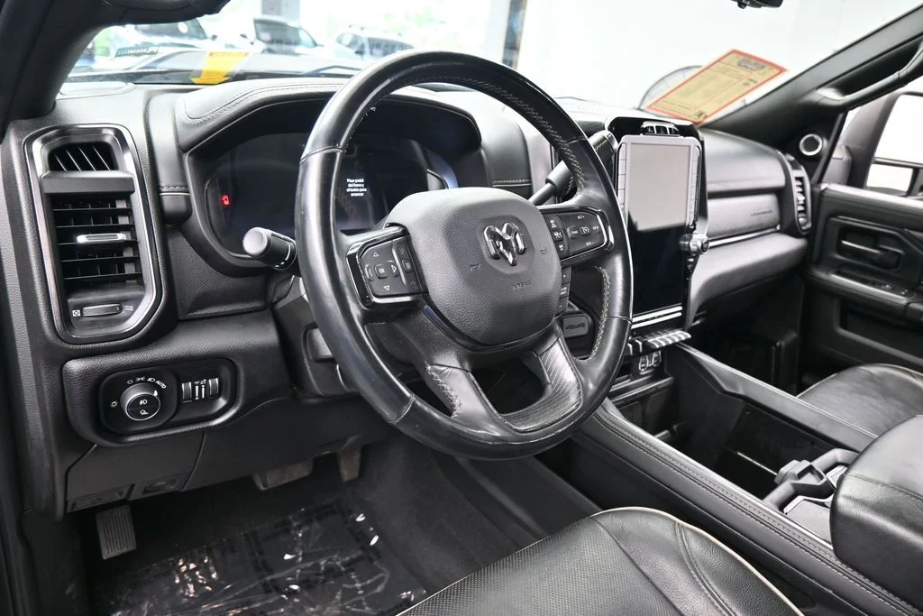 Used 2023 Diamond Black Crystal Pearlcoat Ram Limited image 10