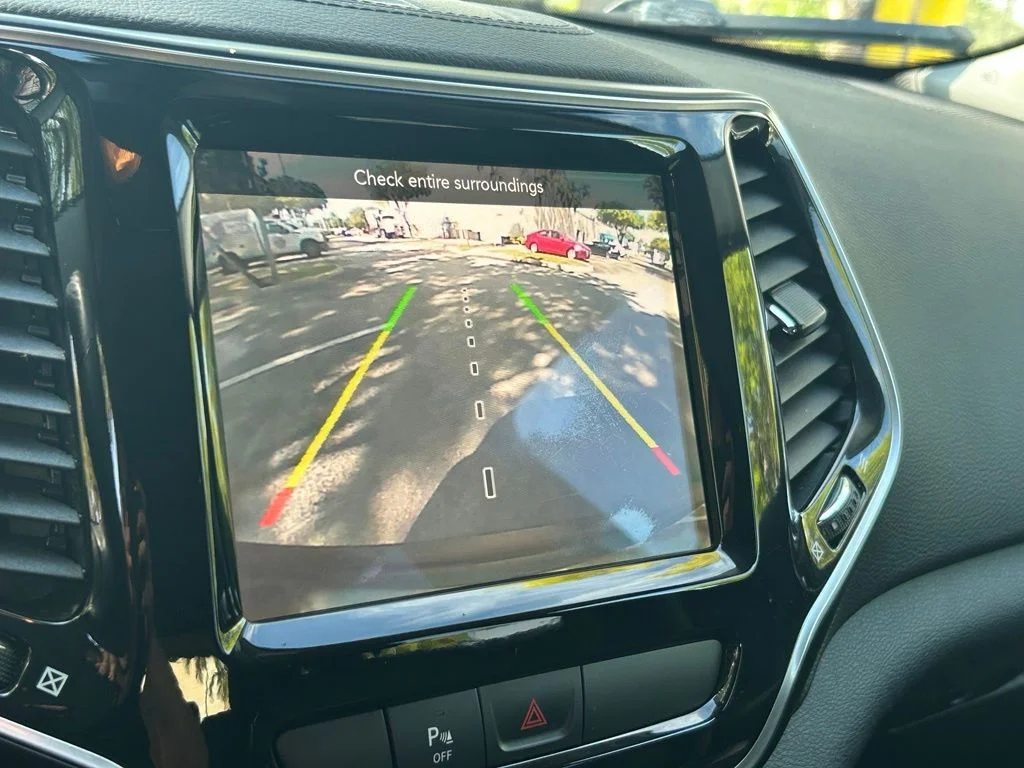 Used 2019 Gray Jeep Limited image 24