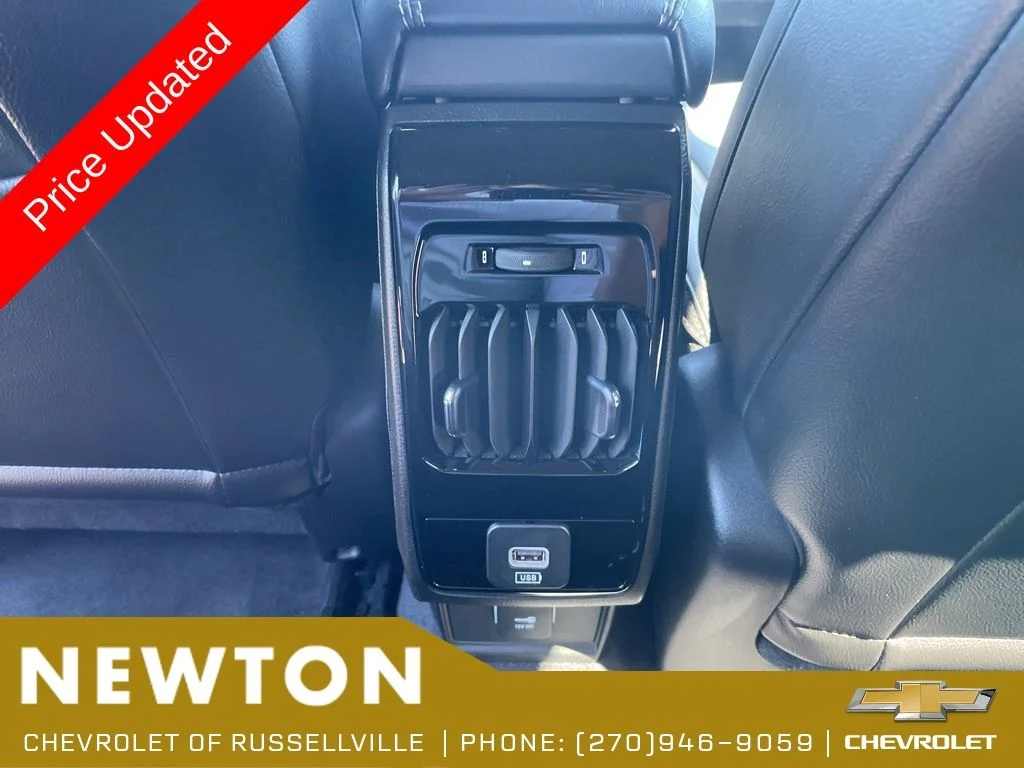 Used 2022 Diamond Black Jeep Latitude image 34