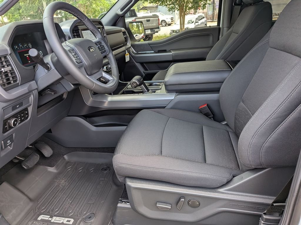New 2026 Oxford White Ford XLT image 16