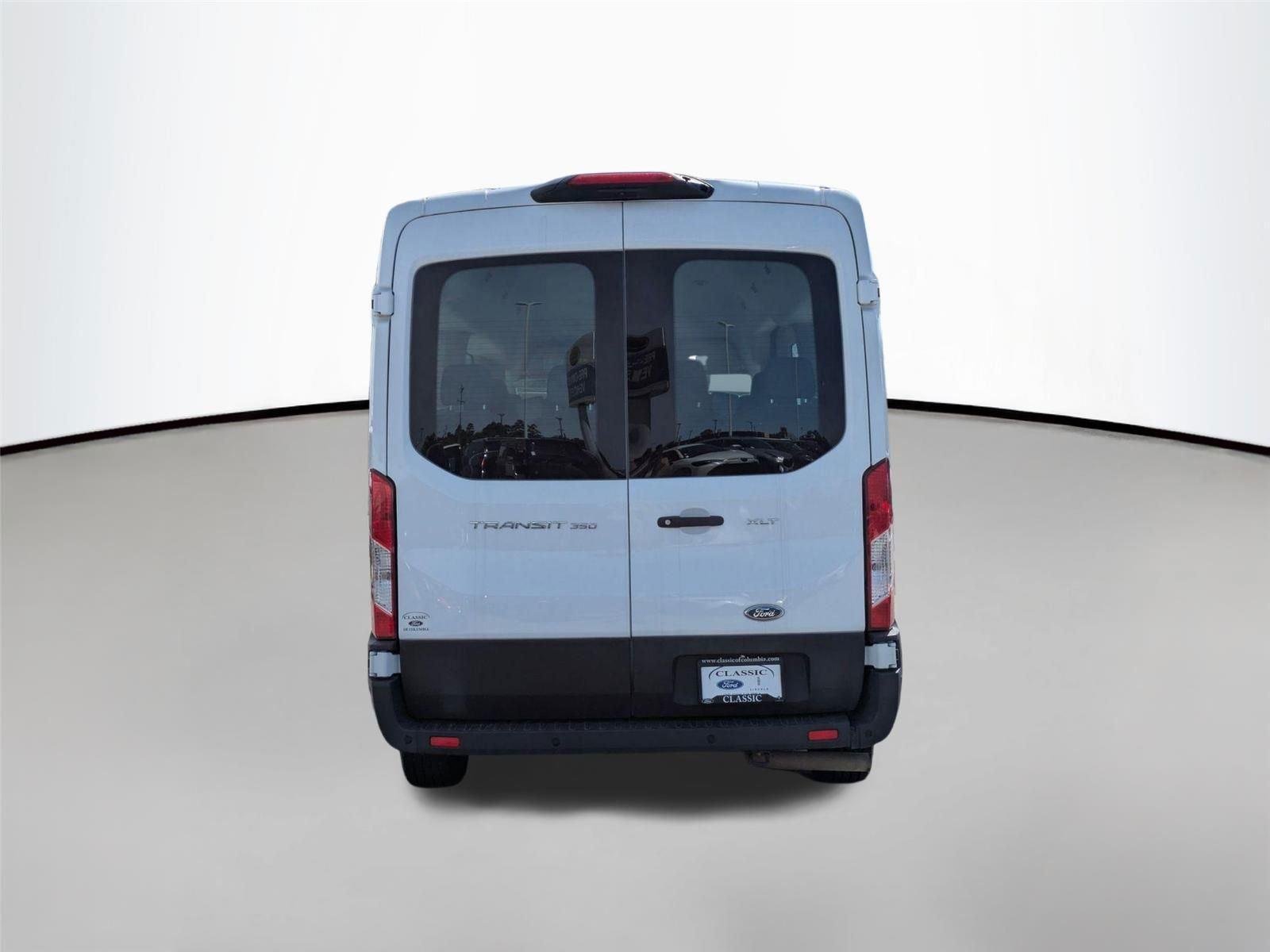 Used 2023 Oxford White Ford XLT image 6
