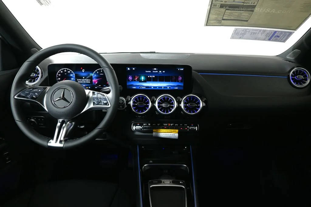 New 2026 White Mercedes-Benz GLA 250 image 16