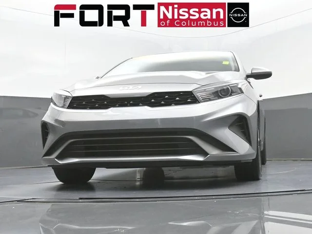 Used 2024 Gray Kia LXS image 31