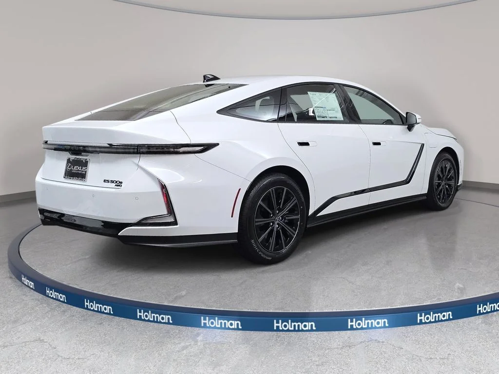 New 2026 Ultra White Lexus PREMIUM AWD image 5