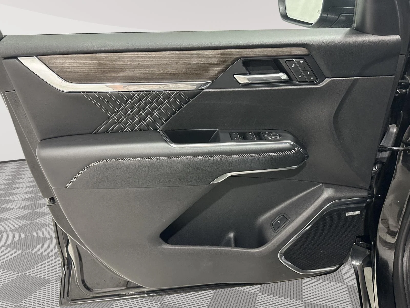 Used 2025 Ebony Twilight Metallic GMC Denali image 20