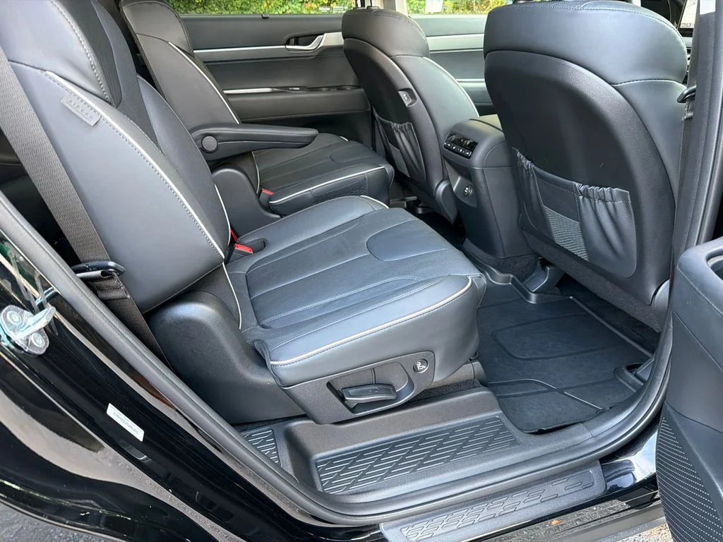 Used 2025 Black Hyundai XRT image 15