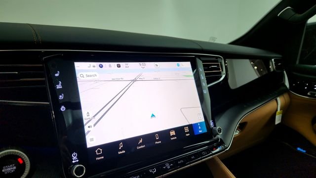 2025 Jeep Grand Wagoneer Series III - Photo 19