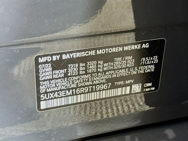 Used 2024 Gray BMW ALPINA XB7 image 35