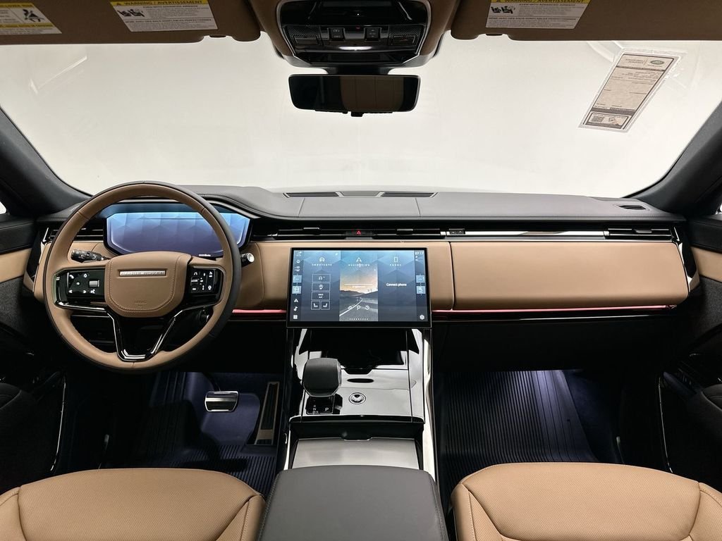 New 2026 Santorini Black Metallic Land Rover Dynamic SE image 8