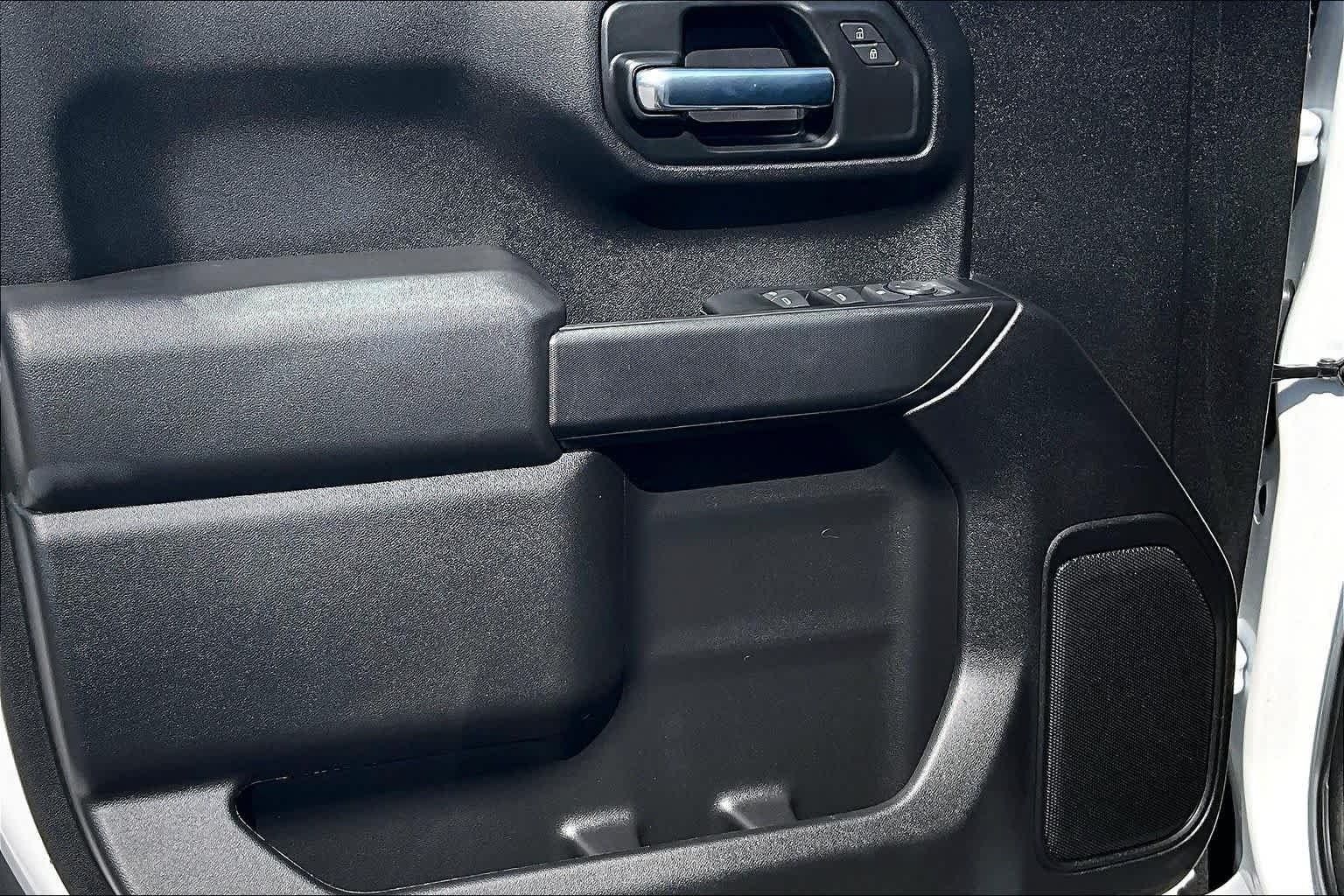 2025 Chevrolet Silverado 1500 Custom - Photo 23