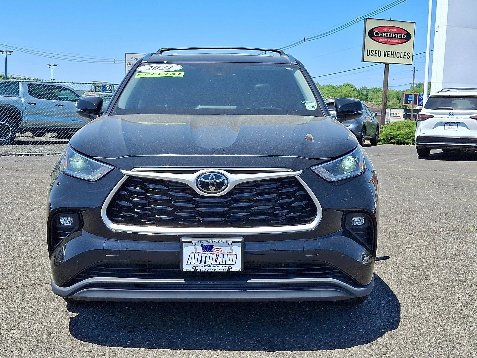 Used 2021 Midnight Black Metallic - 218 Toyota XLE image 2
