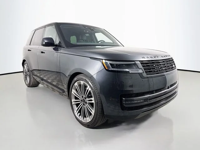 New 2026 Carpathian Gray Premium Metallic Land Rover SE image 3