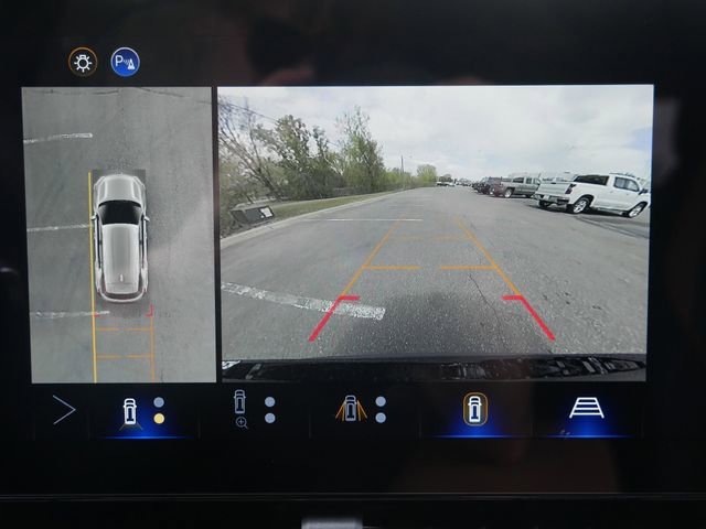 New 2026 Mosaic Black Metallic Chevrolet ACTIV image 15