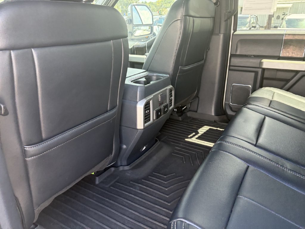 Used 2022 White Ford Lariat image 30