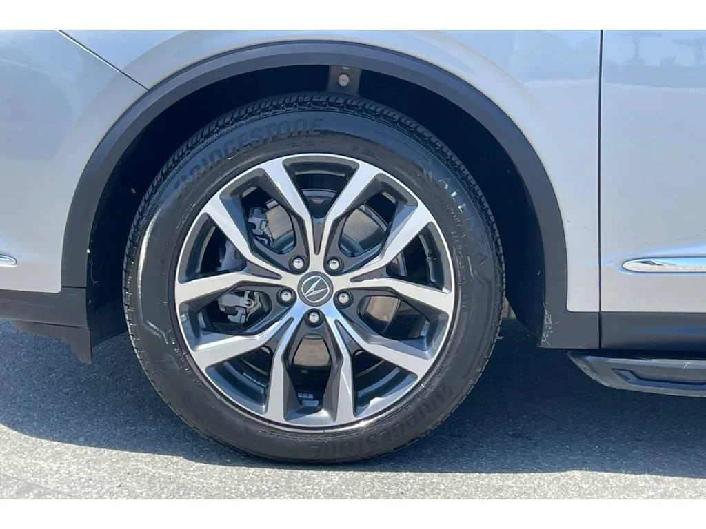 Used 2023 Lunar Silver Metallic Acura TECH image 101