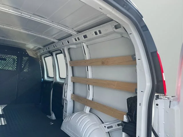 Used 2025 White GMC Work Van image 42