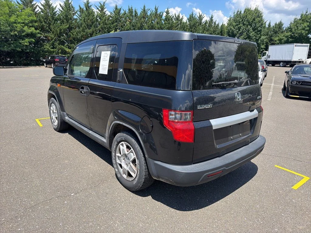 Used 2011 Black Honda LX image 5