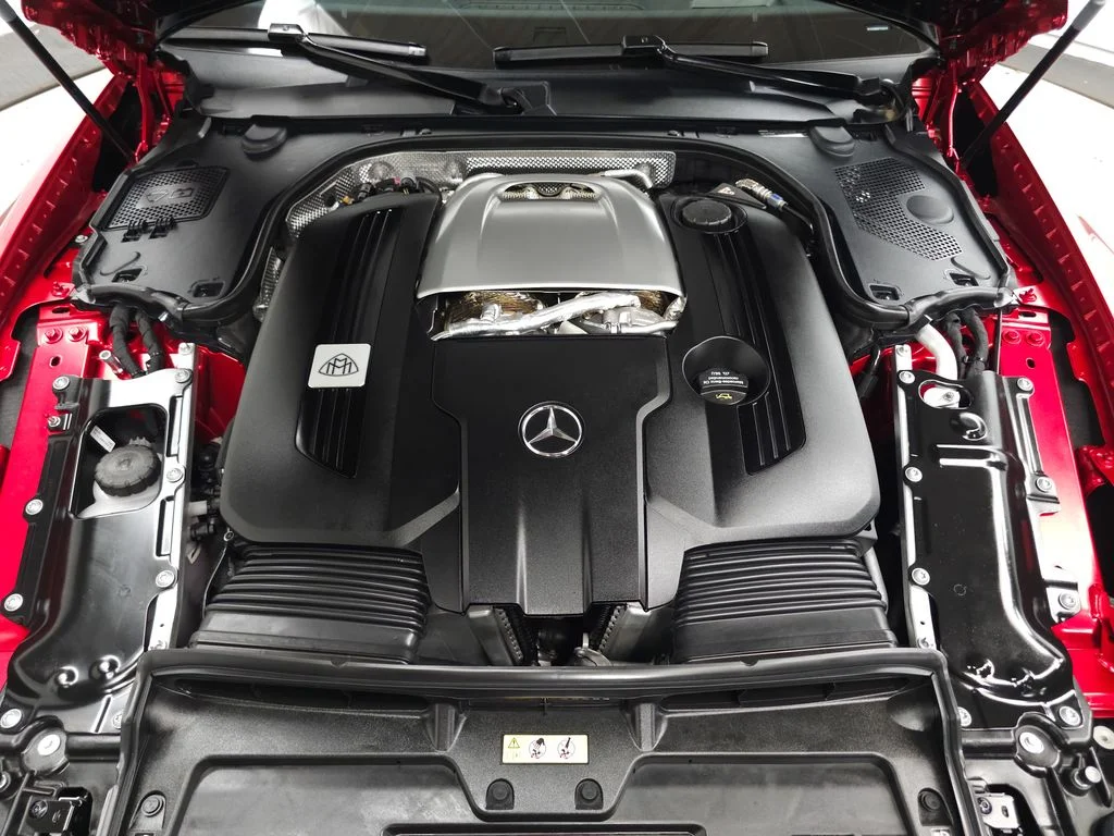 Certified Used 2026 MANUFAKTUR Garnet Red Metallic (Red Ambiance) Mercedes-Benz Maybach SL 680 image 35