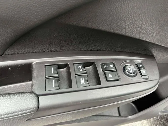 Certified Used 2017 White Diamond Pearl Acura Technology Package image 18