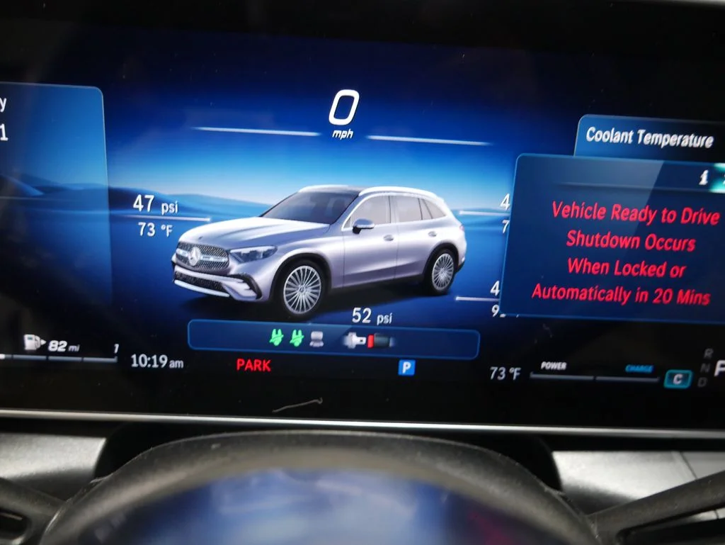 New 2026 Polar White Mercedes-Benz GLC 300 image 68