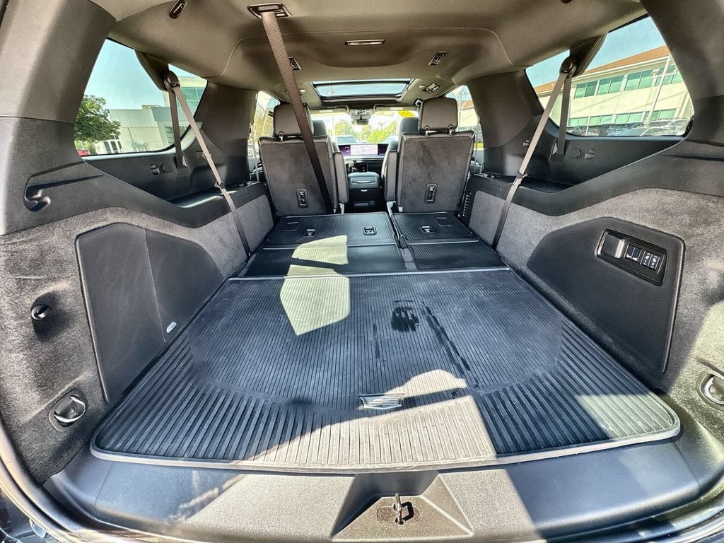 2026 Cadillac Escalade ESV Sport - Photo 38