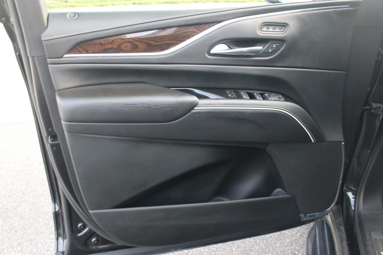 Used 2021 BLACK RAVEN Cadillac Sport Platinum image 10