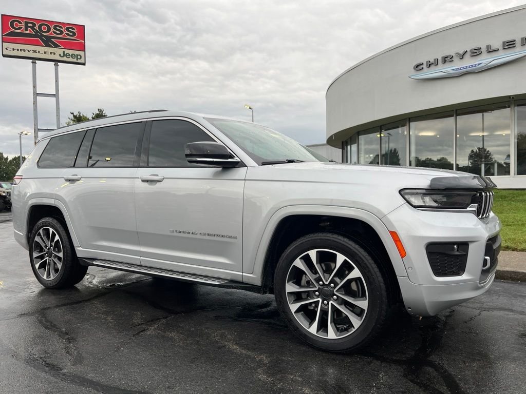 Used 2021 Silver Jeep Overland image 42