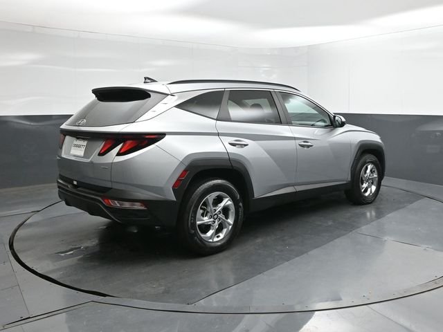 Used 2024 Silver Hyundai SEL image 8
