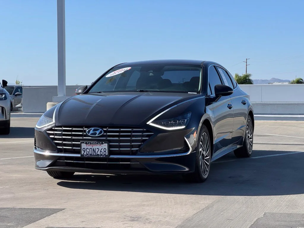 Used 2023 Blue Hyundai SEL image 5
