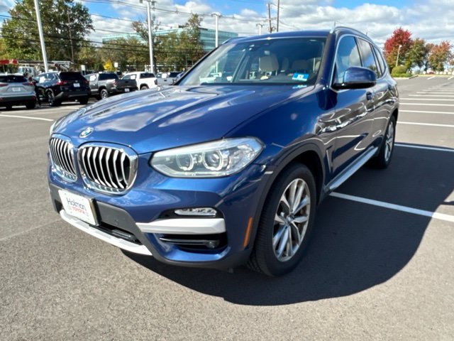 Used 2018 Blue BMW xDrive30i image 1