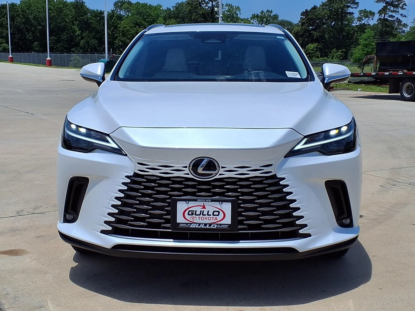 Used 2024 White Lexus 350 Premium image 4
