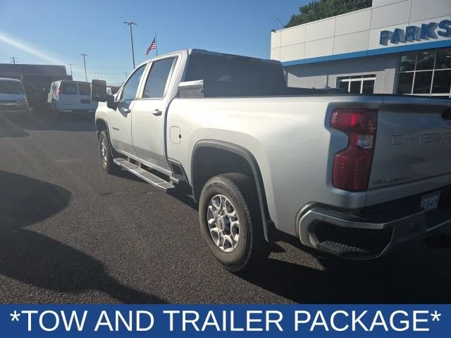 Used 2022 Silver Chevrolet LT image 3