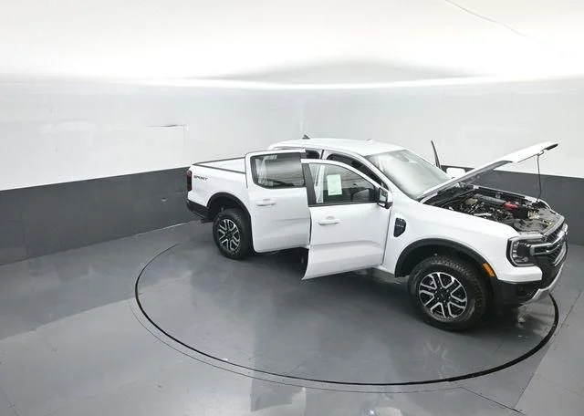 New 2026 Oxford White Ford Lariat® image 30