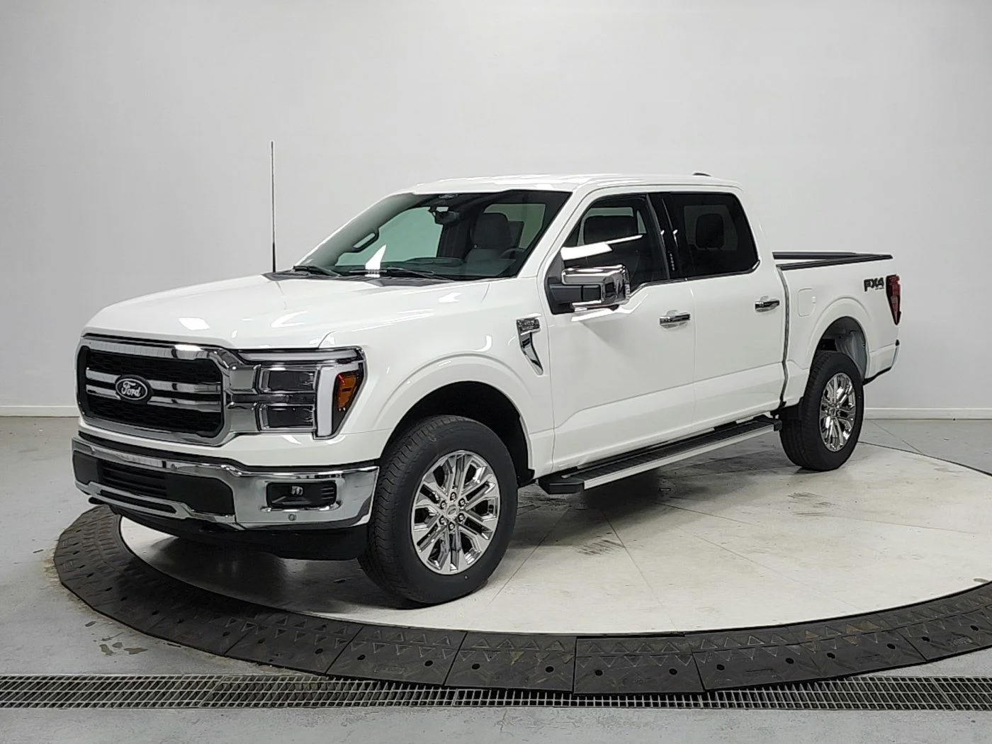 New 2026 Star White Metallic Tri-Coat Ford Lariat® image 3