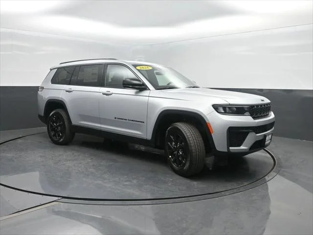New 2026 Silver Zynith Exterior Paint Jeep Laredo image 4