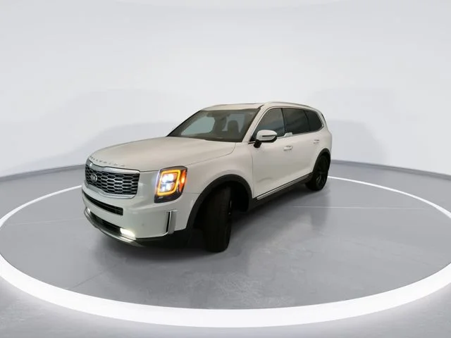 Used 2021 White Kia SX image 2