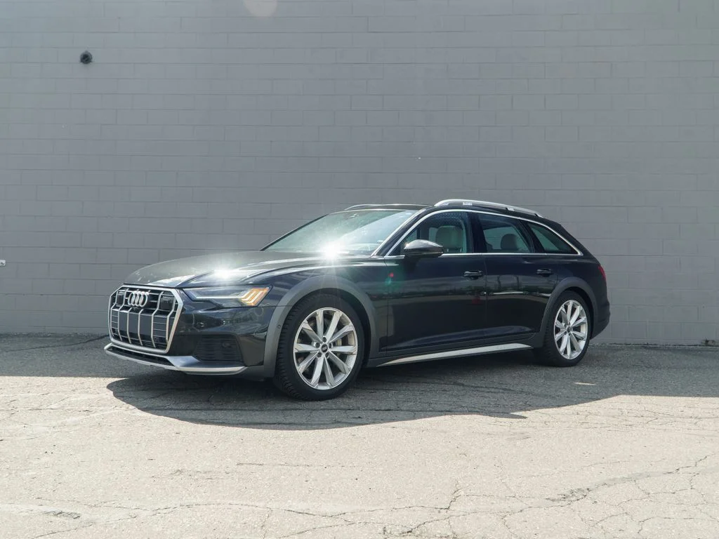 Used 2021  Audi  image 1