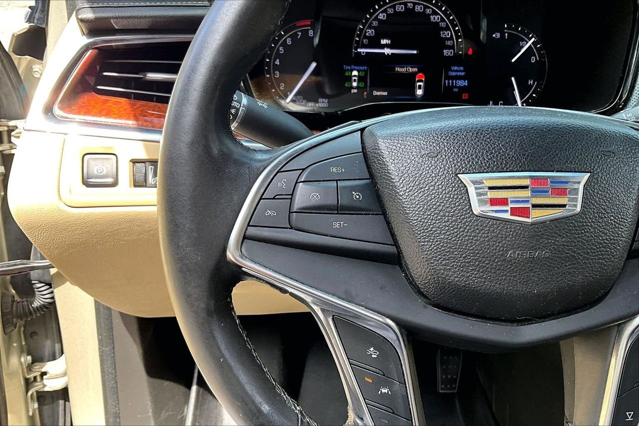 Used 2017 Silver Cadillac Luxury image 10