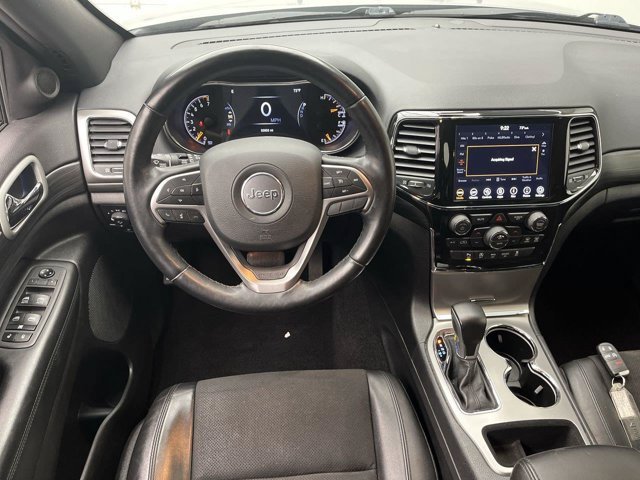 Used 2021 Billet Silver Metallic Clearcoat Jeep Laredo X image 13
