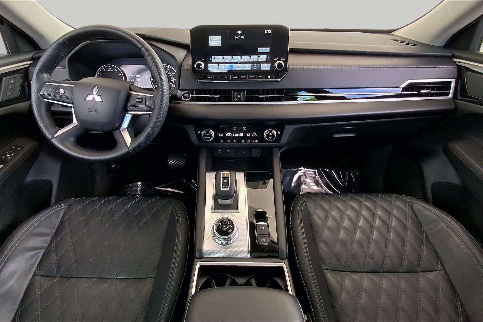 Used 2022 Red Diamond Mitsubishi SEL Special Edition image 16