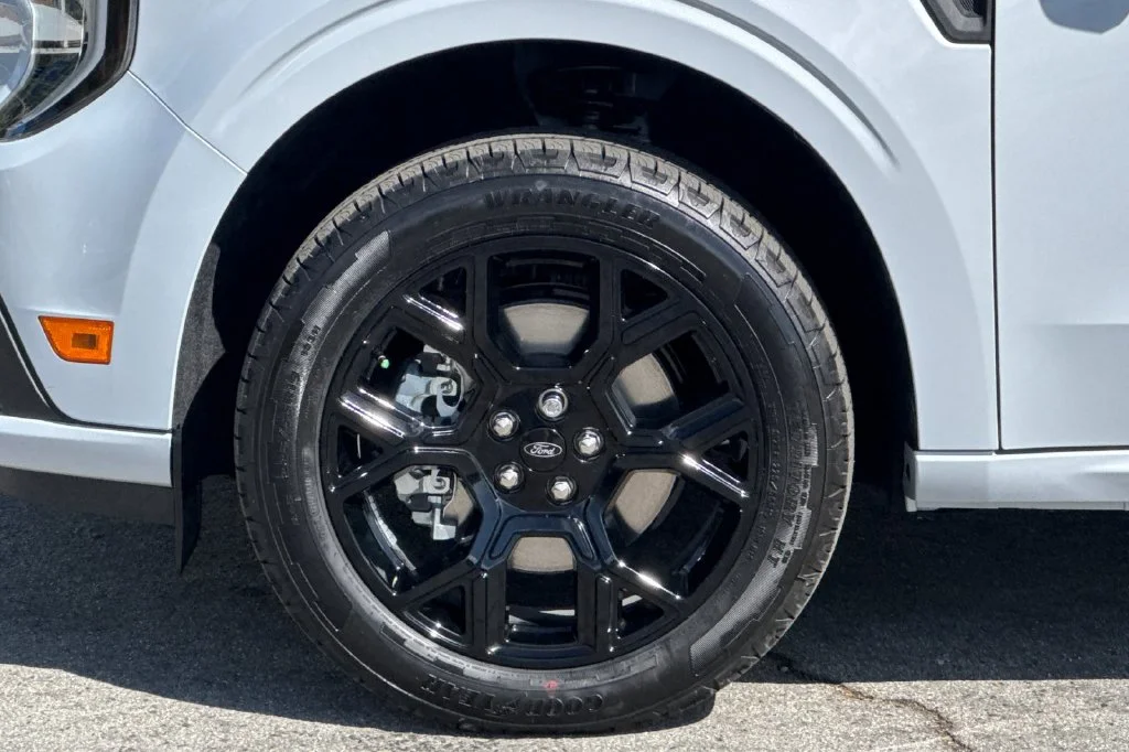 New 2026 White Metallic Ford Lobo™ image 24