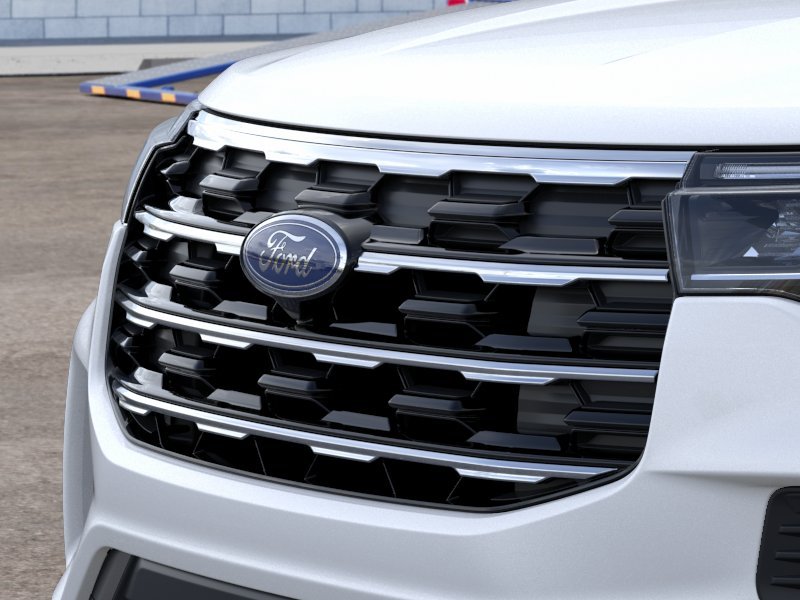 New 2026 Star White Metallic Tri-Coat Ford Active image 40