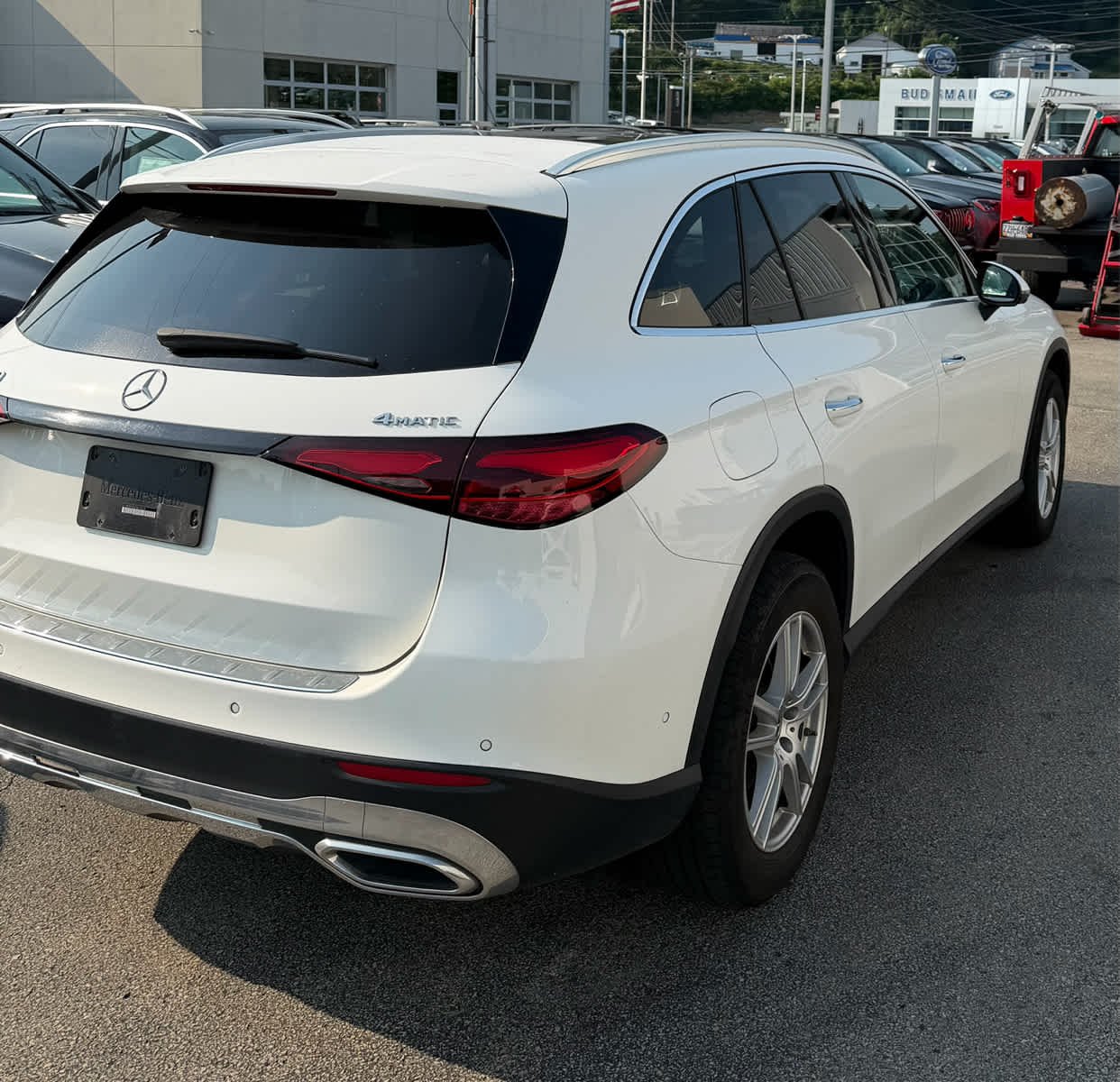 Used 2023 Polar White Mercedes-Benz GLC 300 image 6