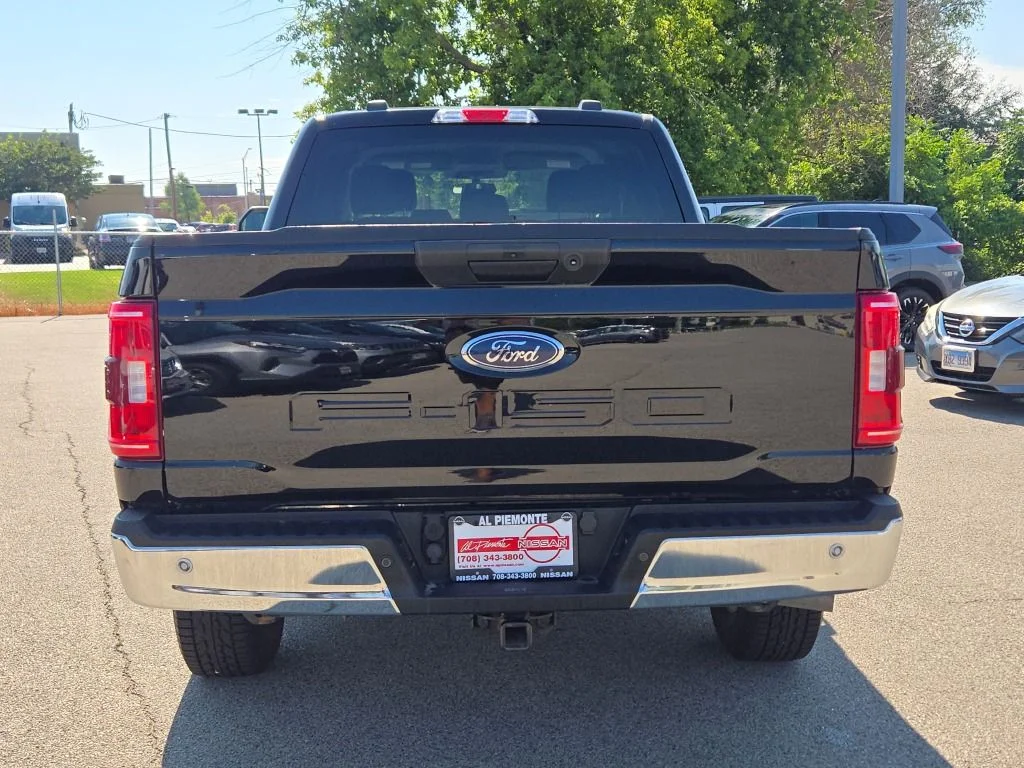 Used 2022 Black Ford XLT image 13