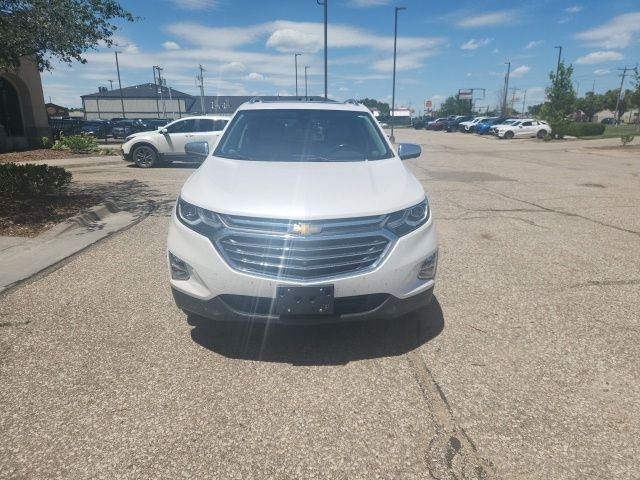 Used 2020 Beige Chevrolet Premier image 4