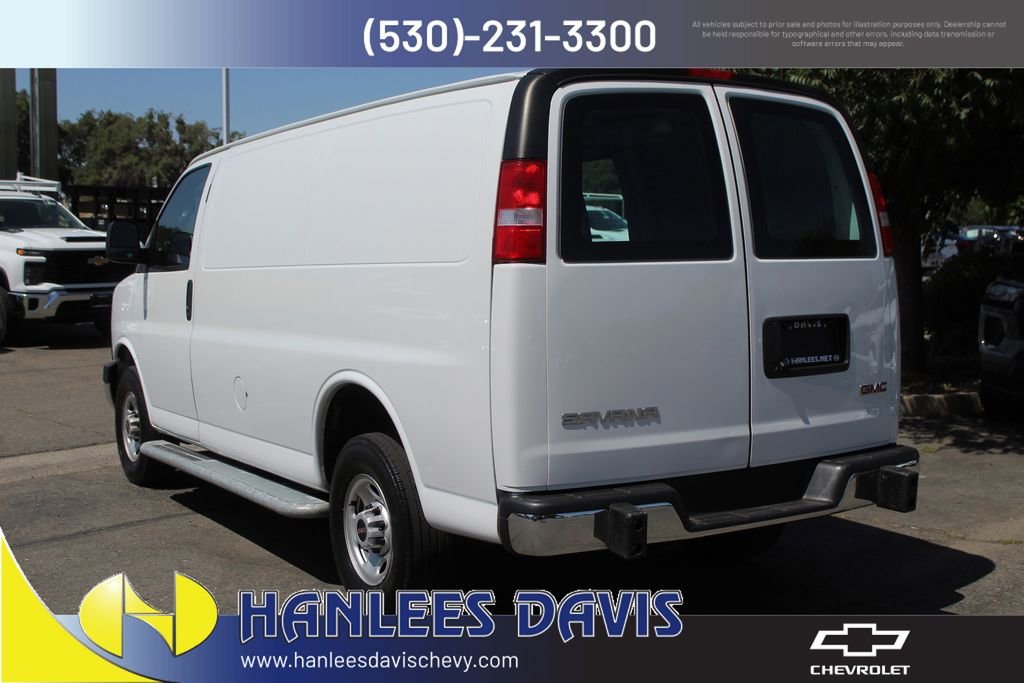 2023 GMC Savana Cargo Work Van - Photo 9